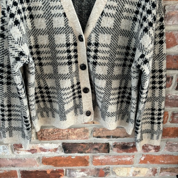 Rails Reese Wool Blend Cardigan Sweater in Black Oatmeal Plaid, M - Picture 5 of 8